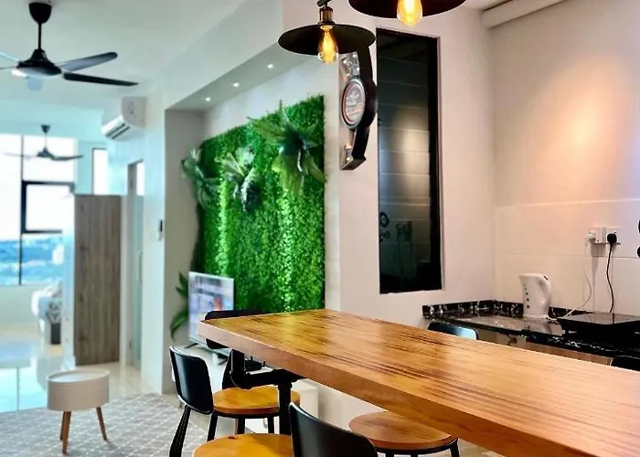 Hush Inn At Itcc Manhattan Suites