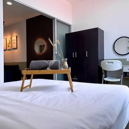 Hush Inn At Itcc Manhattan Suites Kota Kinabalu Exterior photo